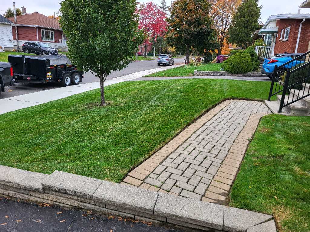 Lahey's Lawn Care