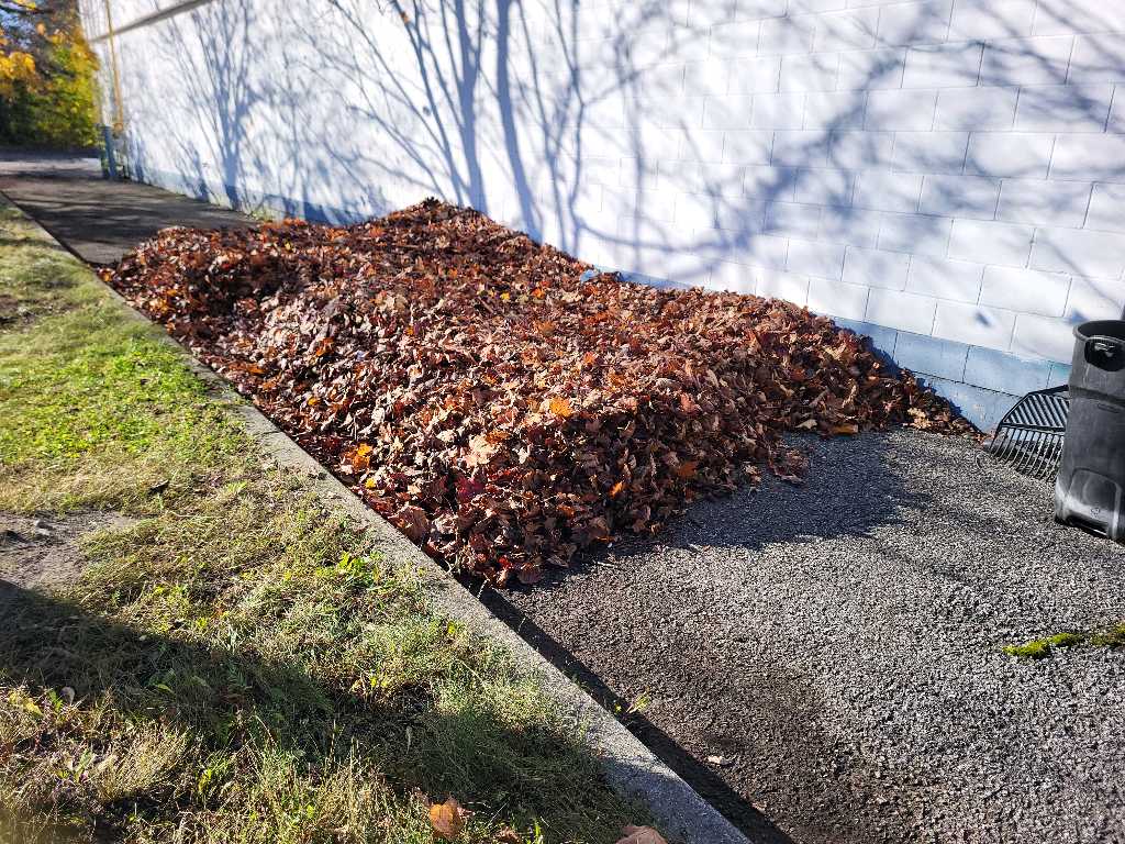 Lahey's Lawn Care
